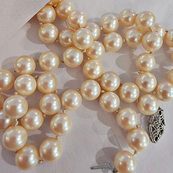 Set Of (2) #Vintage #1950's #Pearl Strands Knotted In Btwn Antiq Silver Clasps - Picture 3 of 4